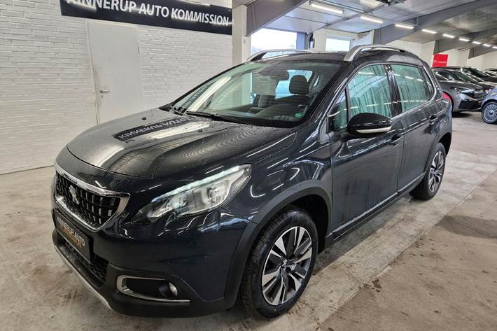 Grå Peugeot 2008 fra 2017