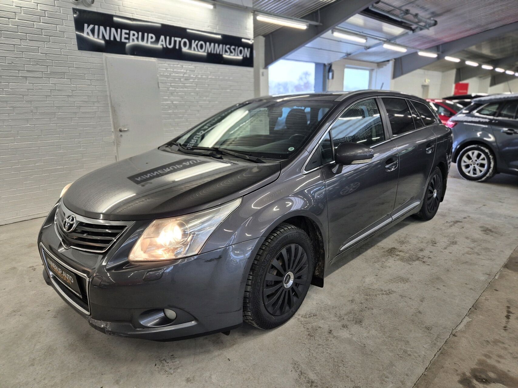 Toyota Avensis 2,0 D-4D DPF TX 126HK Stc 6g