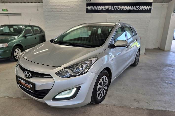 Sølv Hyundai i30 fra 2013