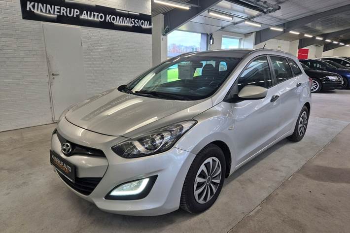 Sølv Hyundai i30 fra 2013