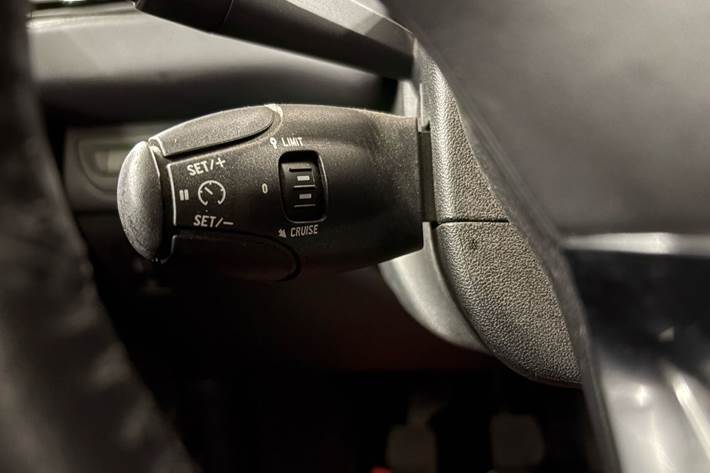 Sort Peugeot 208 fra 2018