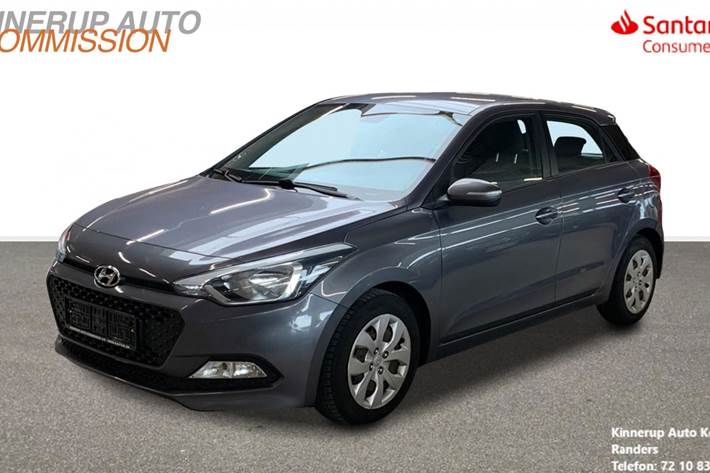 Sort Hyundai i20 fra 2015 set udefra