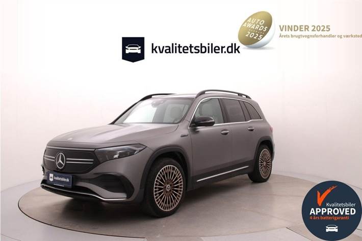 Grå Mercedes EQB 300 fra 2023 set udefra