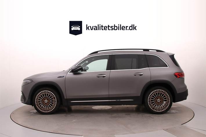 Grå Mercedes EQB 300 fra 2023