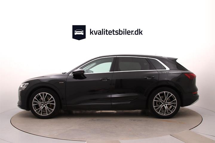 Sort Audi e-tron fra 2020