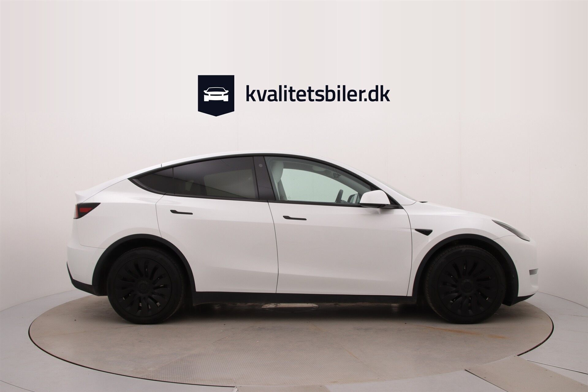 Tesla Model Y EL Long Range AWD 514HK 5d Aut.