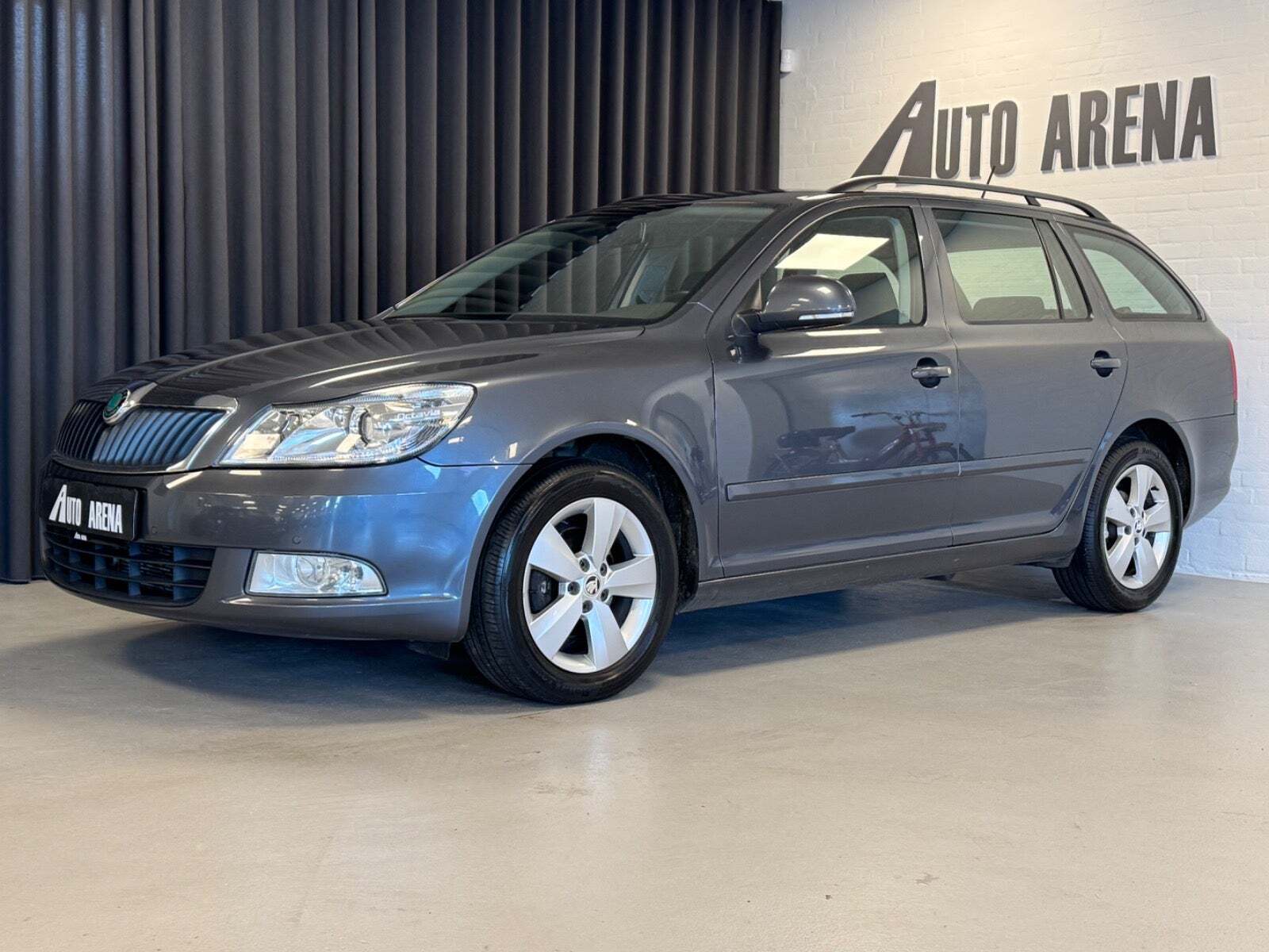 Skoda Octavia 1,6 TDi 105 Ambiente Combi