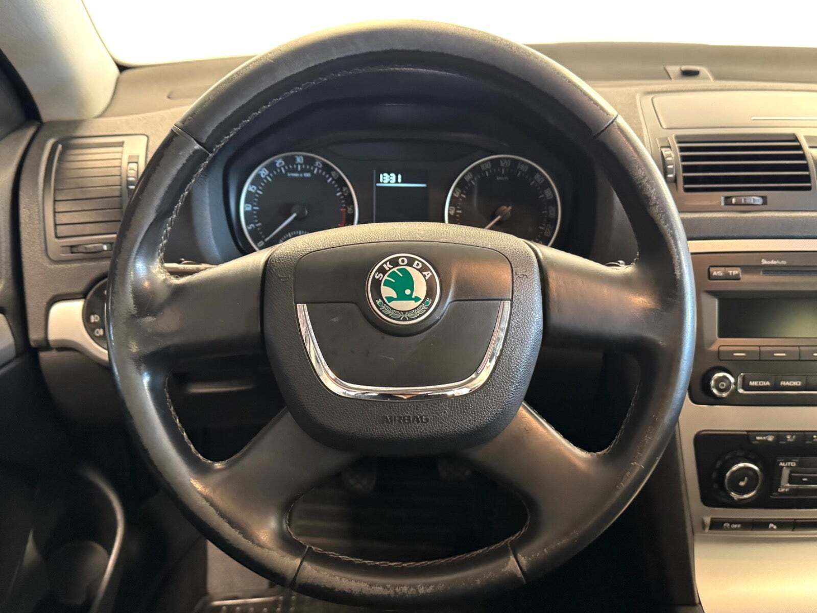 Skoda Octavia 1,6 TDi 105 Ambiente Combi