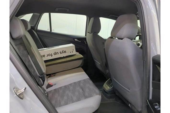 Grå VW ID.4 fra 2021