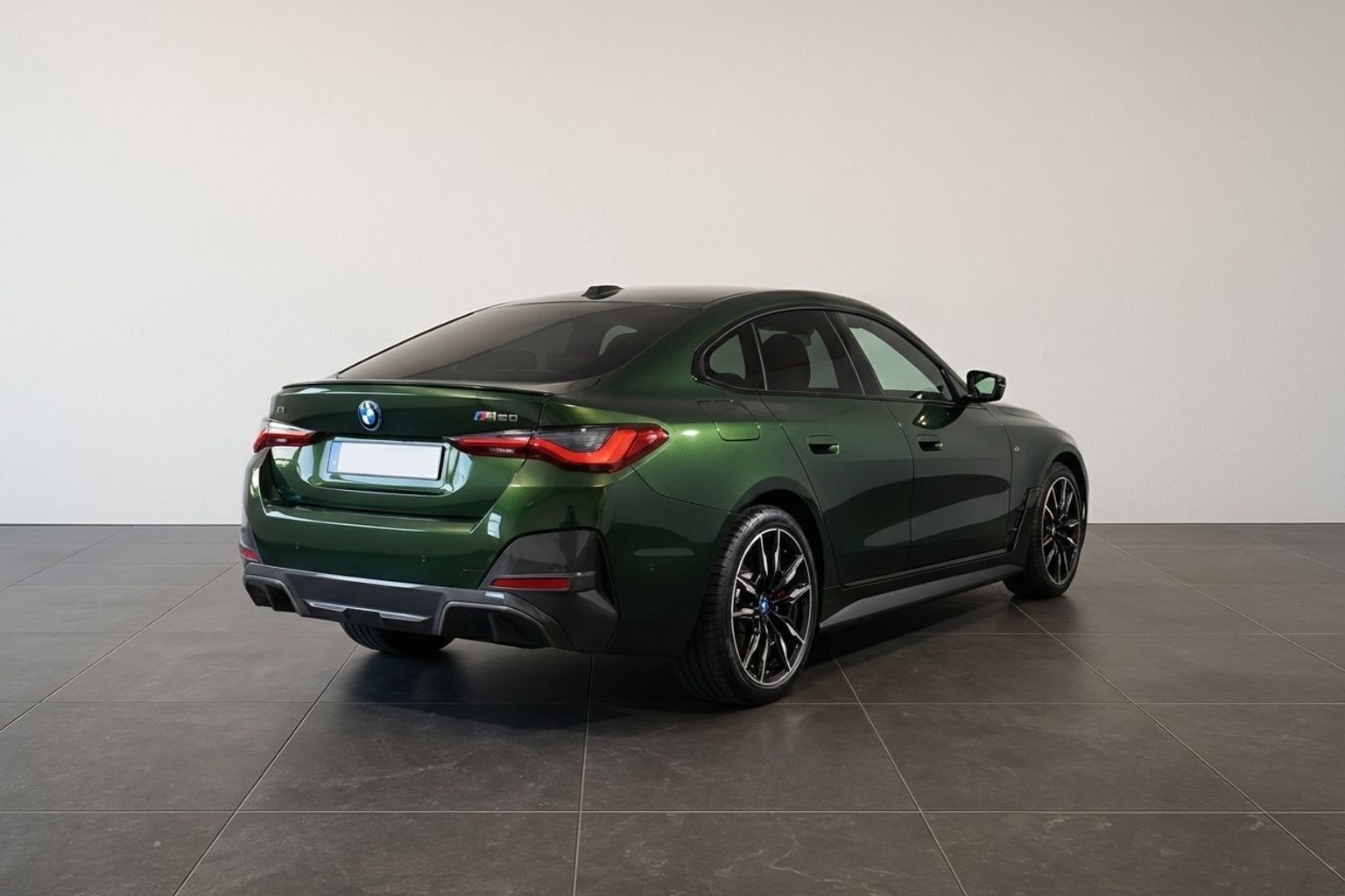 Grøn BMW i4 fra 2023