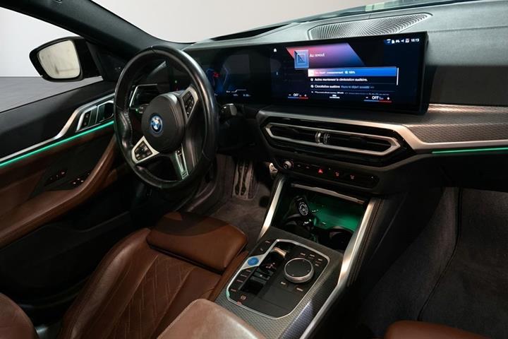 Grøn BMW i4 fra 2023