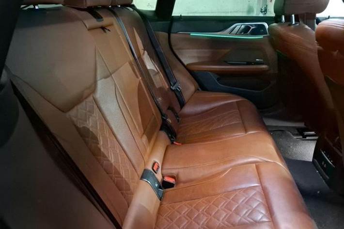 Grøn BMW i4 fra 2023