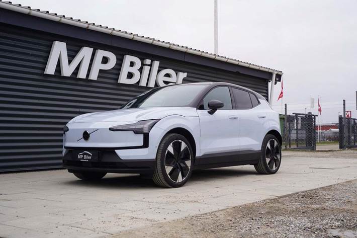 Blå Volvo EX30 fra 2025