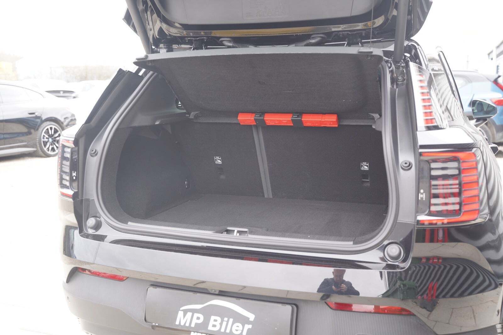 Sort Volvo EX30 fra 2025