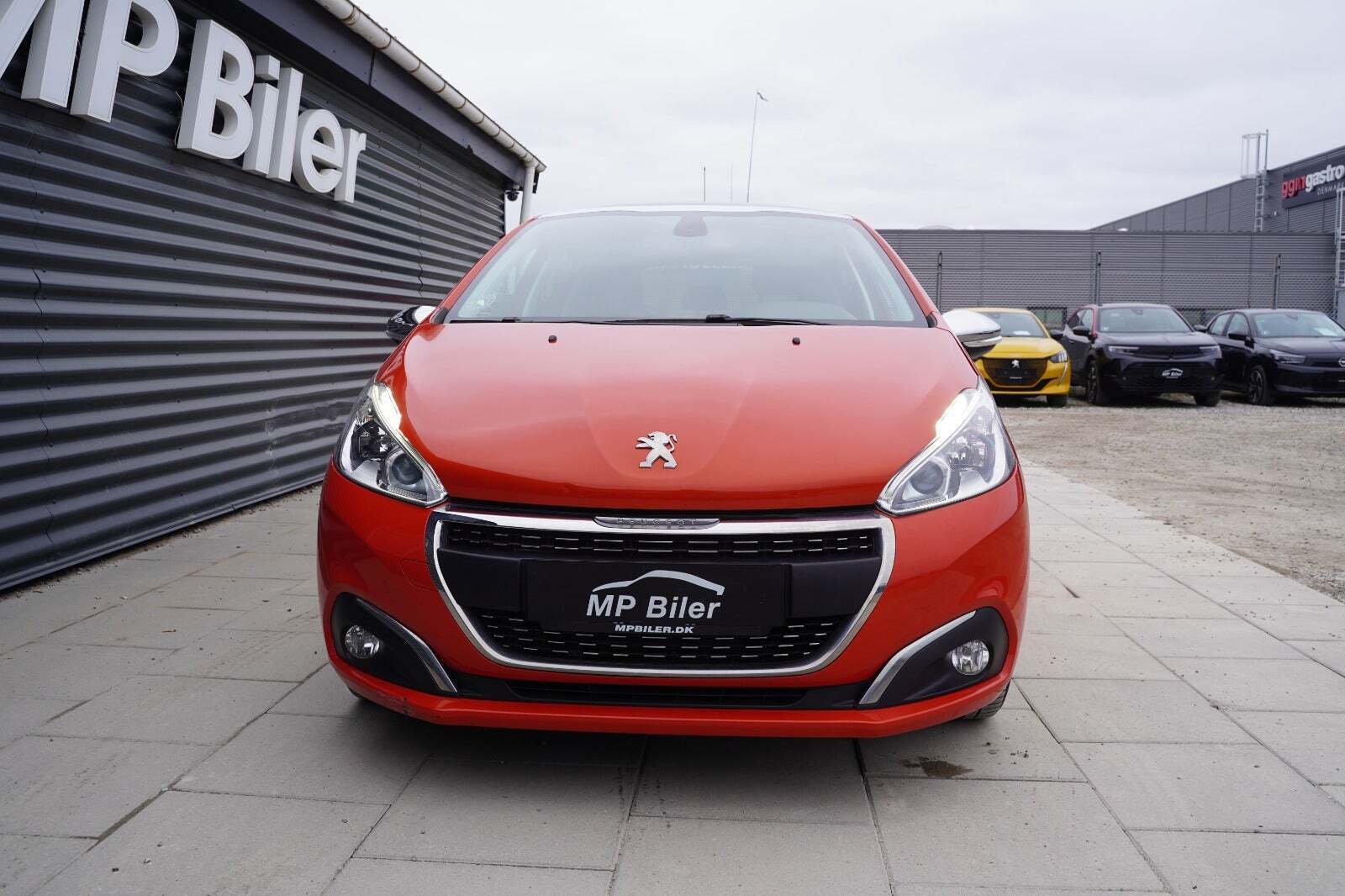 Peugeot 208 1,6 BlueHDi 100 Allure Sky