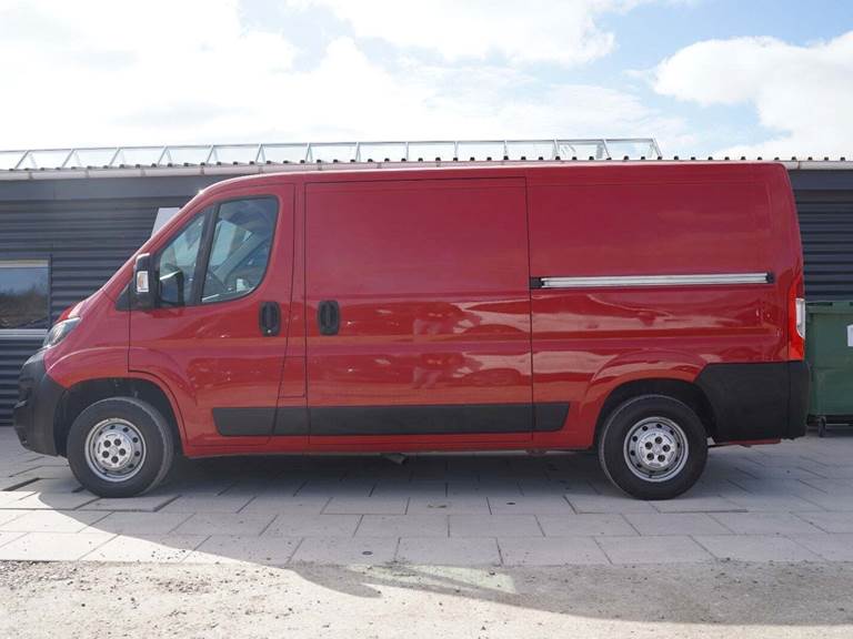 Peugeot Boxer 330 2,0 BlueHDi 130 L2H2