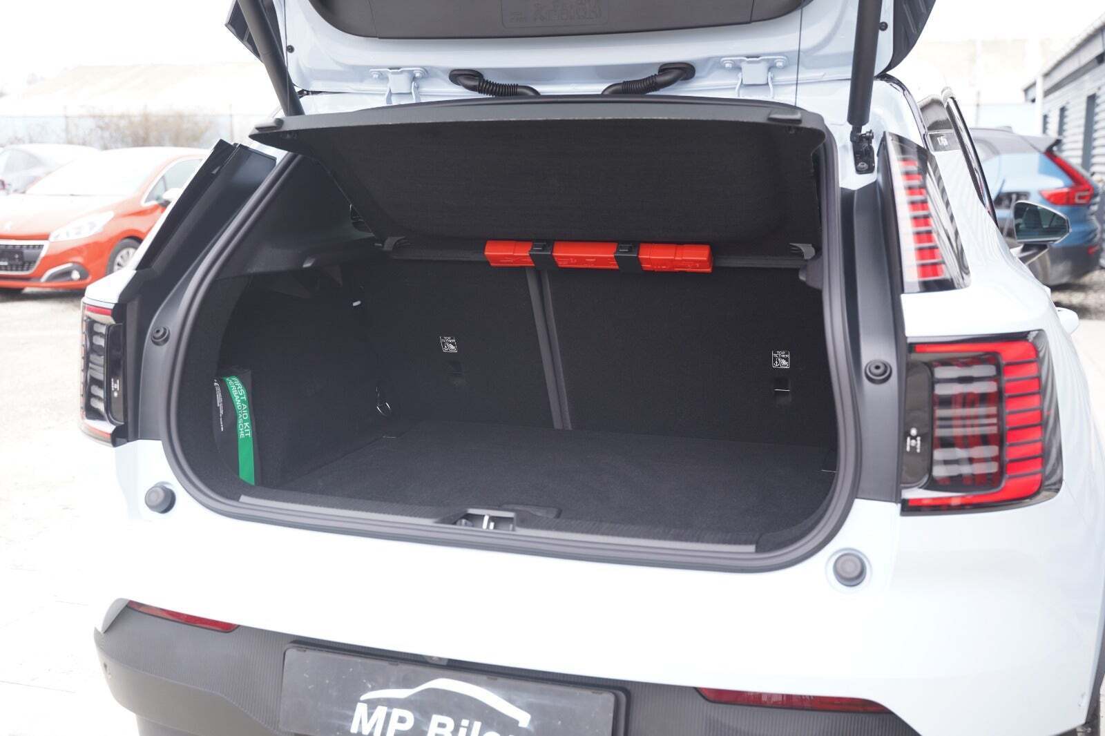 Blå Volvo EX30 fra 2025