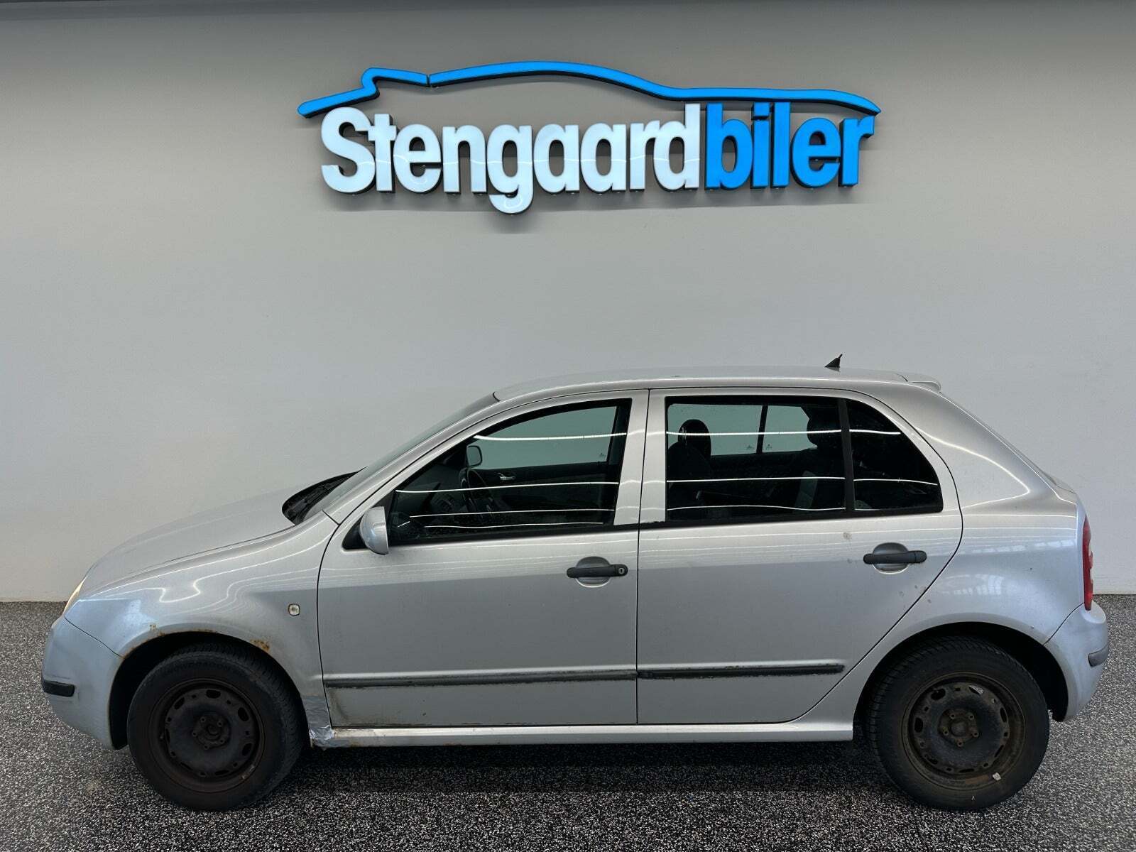 Sølv Skoda Fabia fra 2003