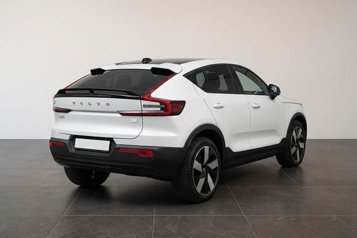 Hvid Volvo C40 fra 2025