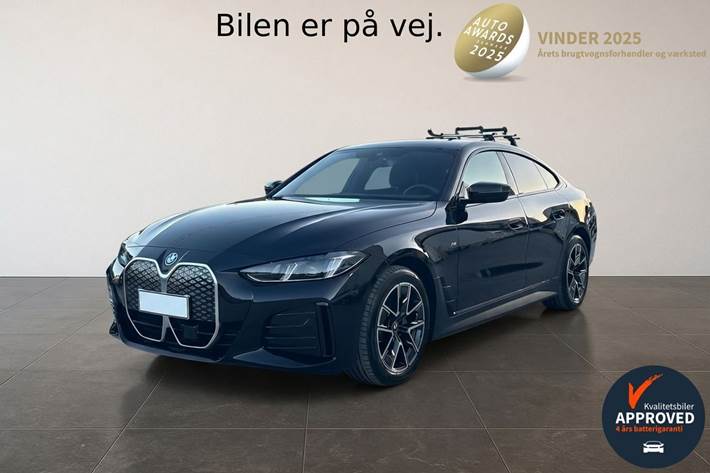 Sort BMW i4 fra 2025 set udefra
