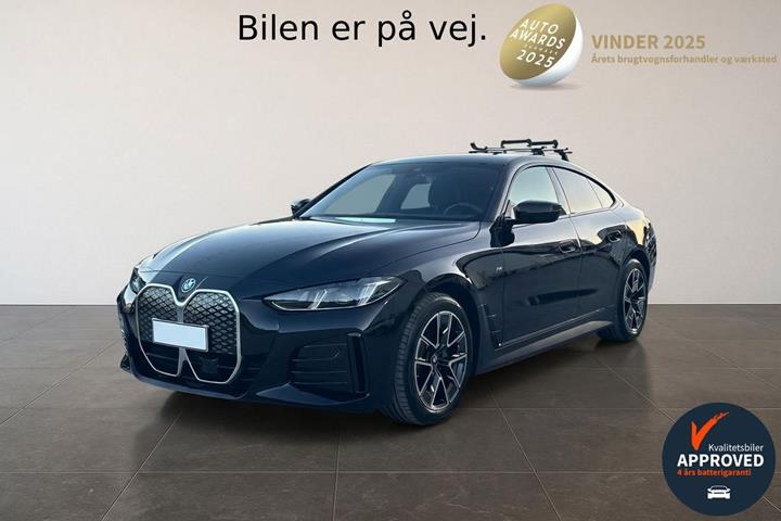 Sort BMW i4 fra 2025 set udefra