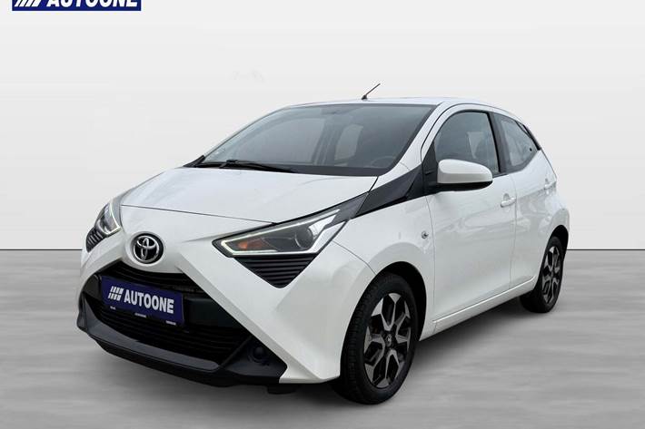 Hvid Toyota Aygo fra 2018