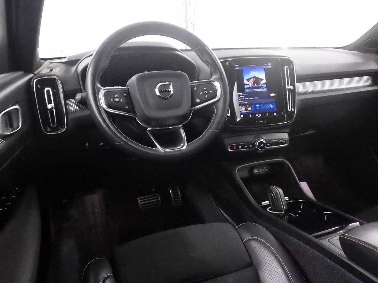 Volvo XC40 P8 Recharge Twin R-design AWD 408HK 5d Aut.