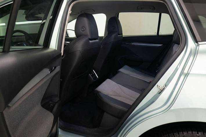 Sølv Skoda Enyaq fra 2021