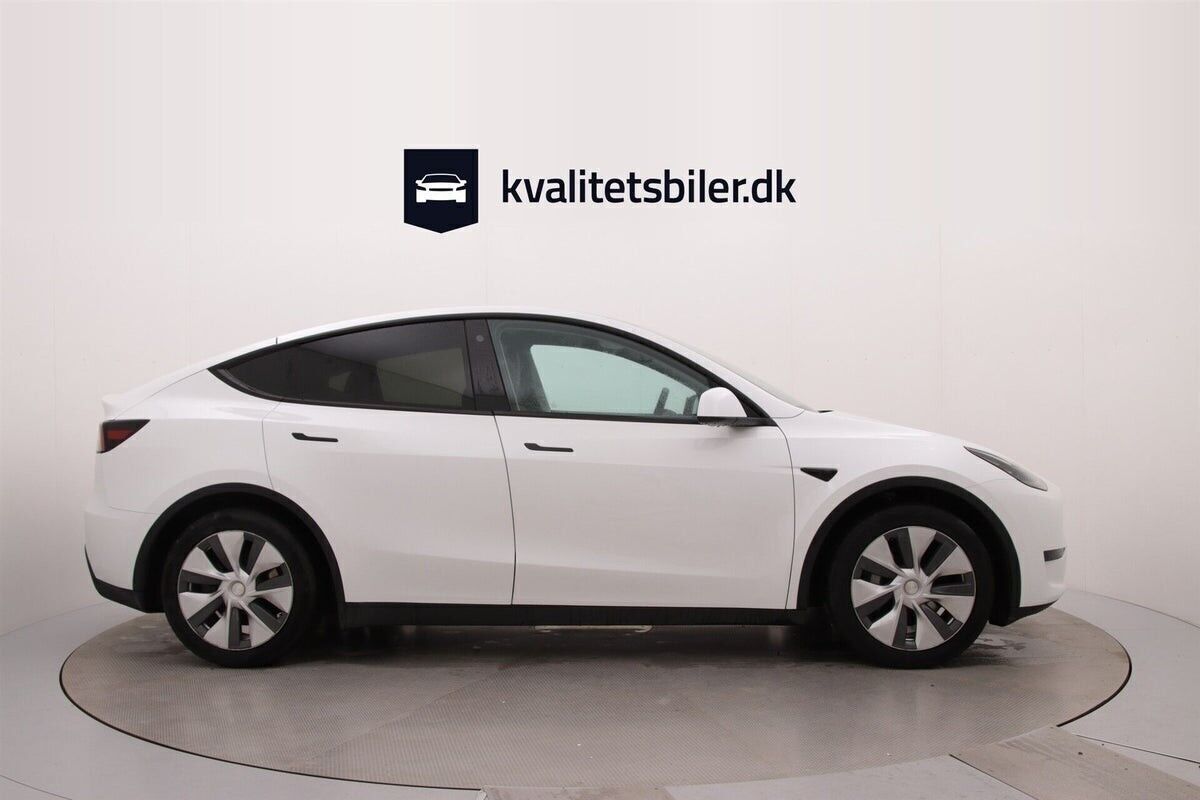 Tesla Model Y EL RWD 299HK 5d Aut.