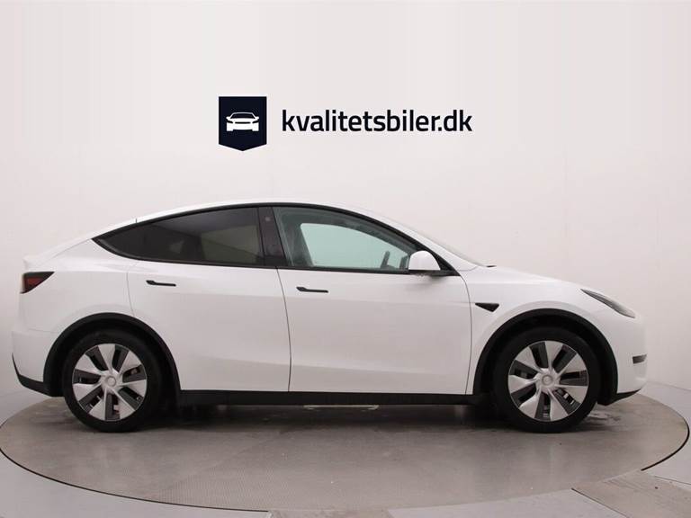 Tesla Model Y EL RWD 299HK 5d Aut.