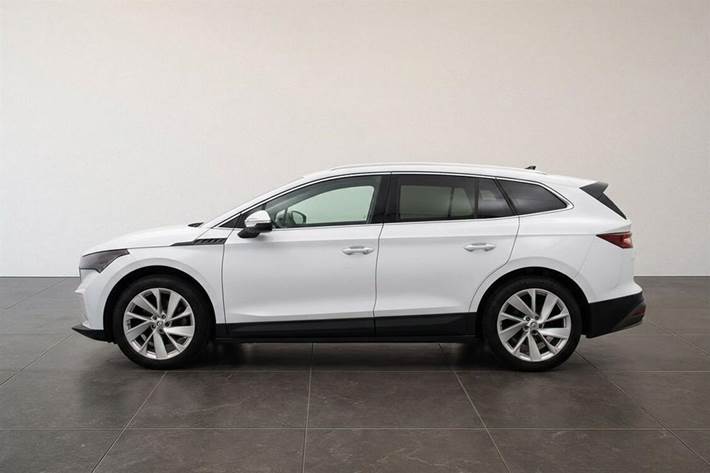 Hvid Skoda Enyaq fra 2021