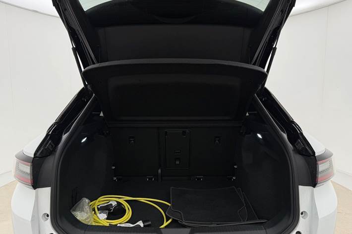 Hvid VW ID.4 fra 2021