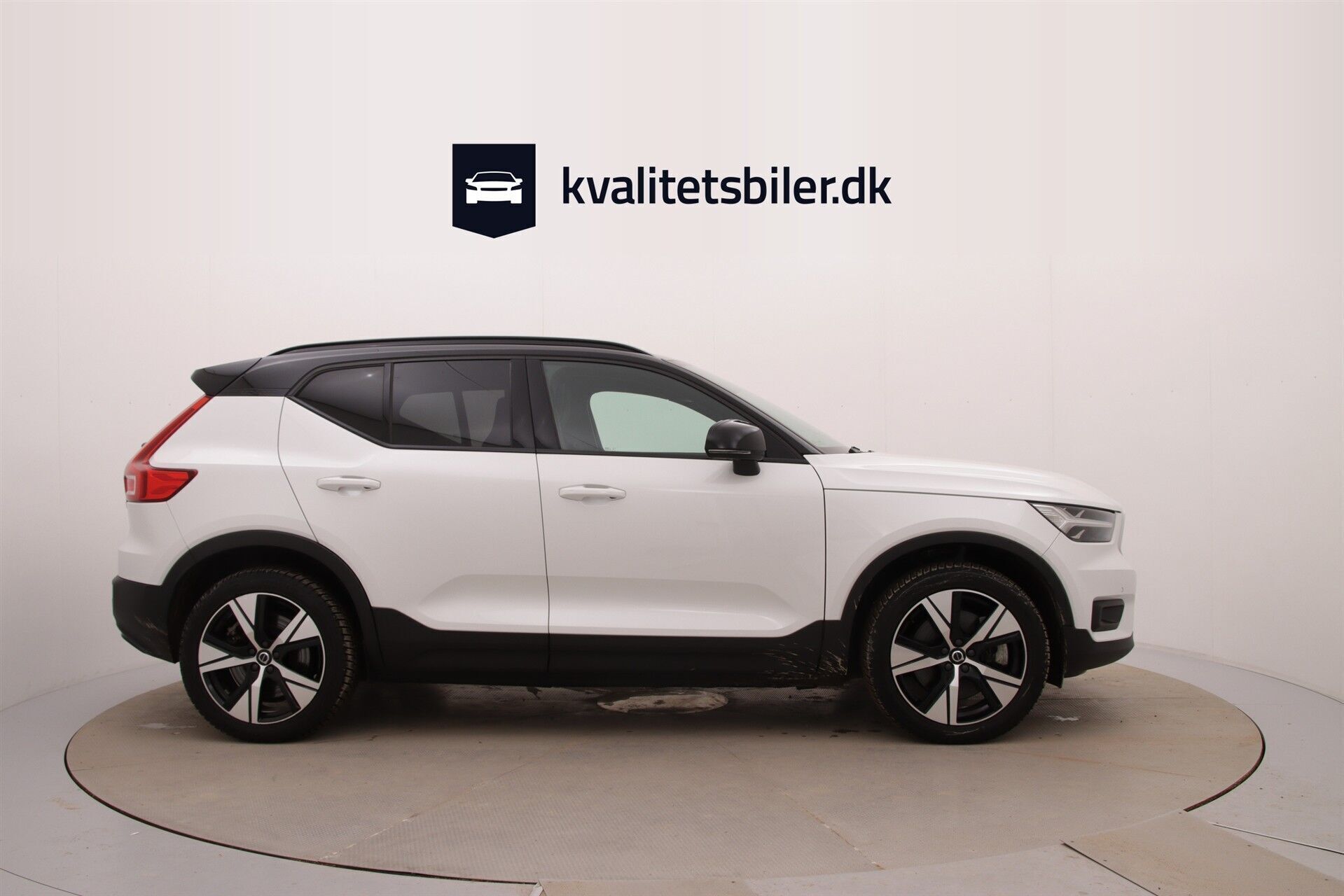 Volvo XC40 P8 Recharge Twin R-design AWD 408HK 5d Aut.
