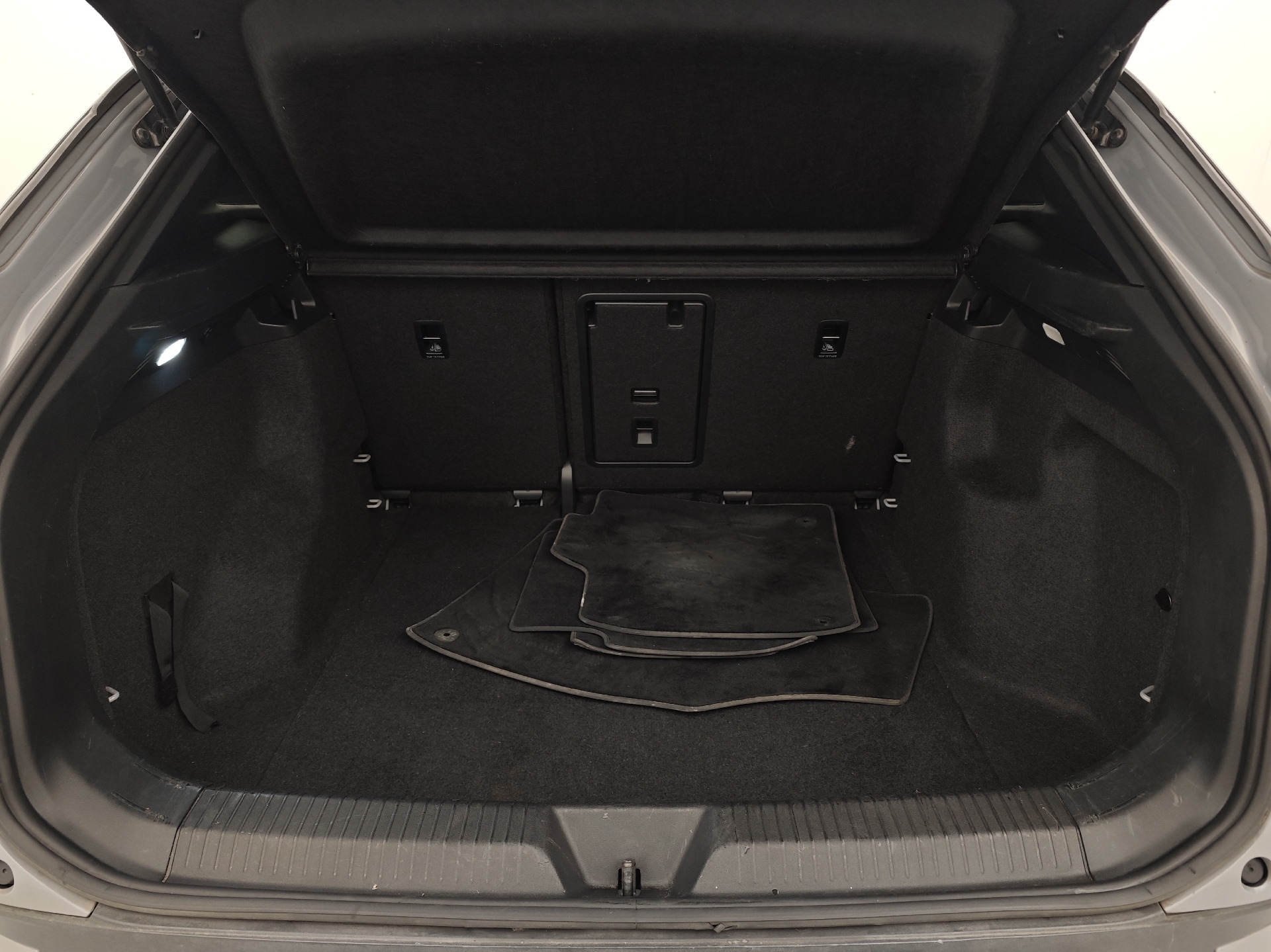 Grå VW ID.4 fra 2022