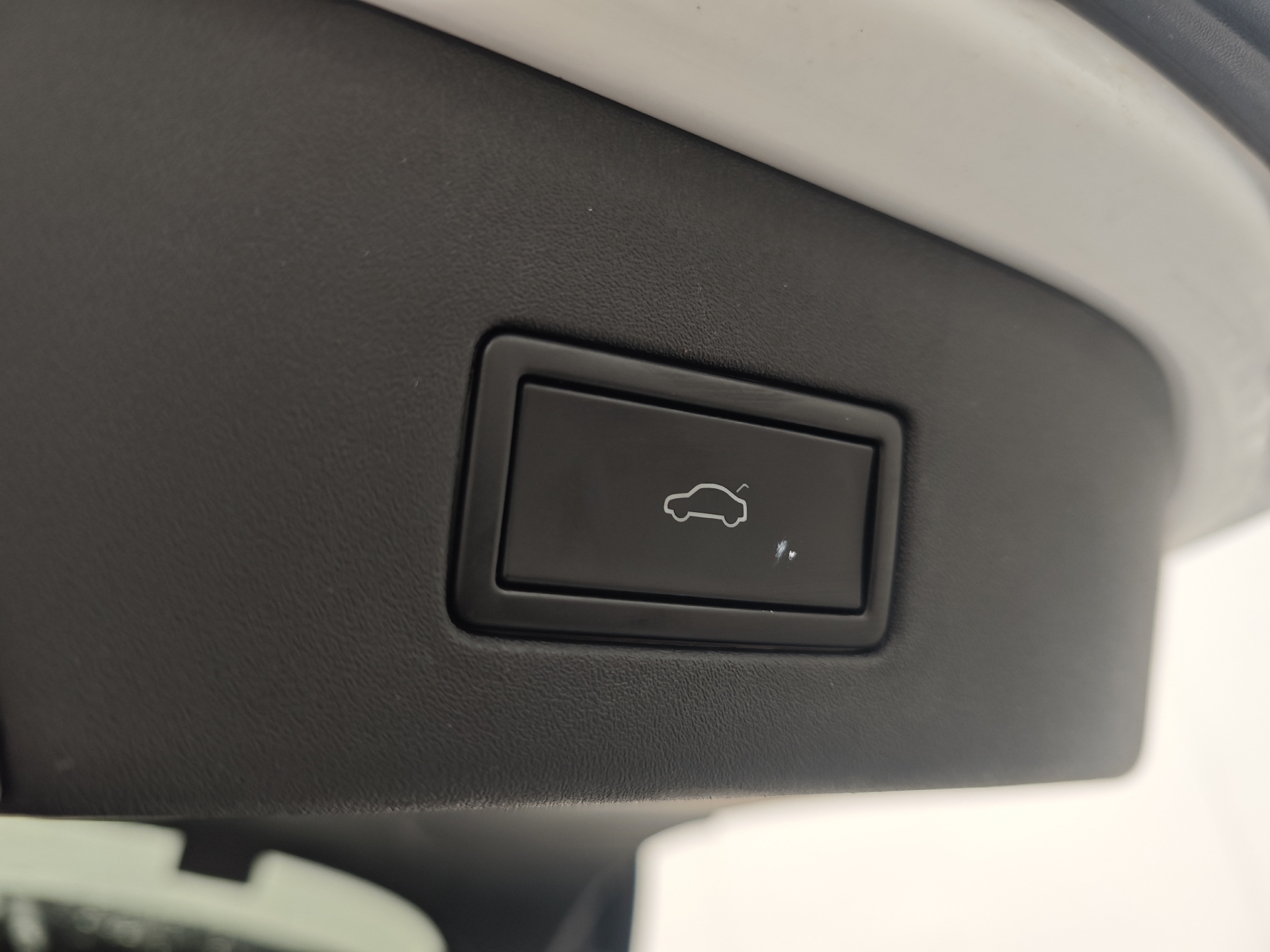 Hvid VW ID.4 fra 2021