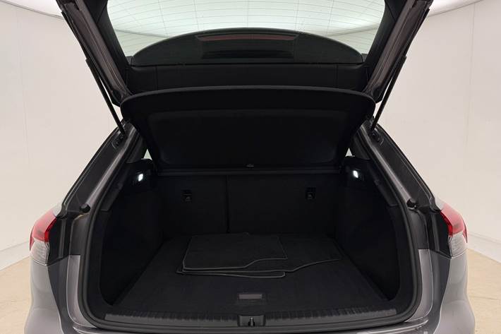 Grå Audi Q4 fra 2022