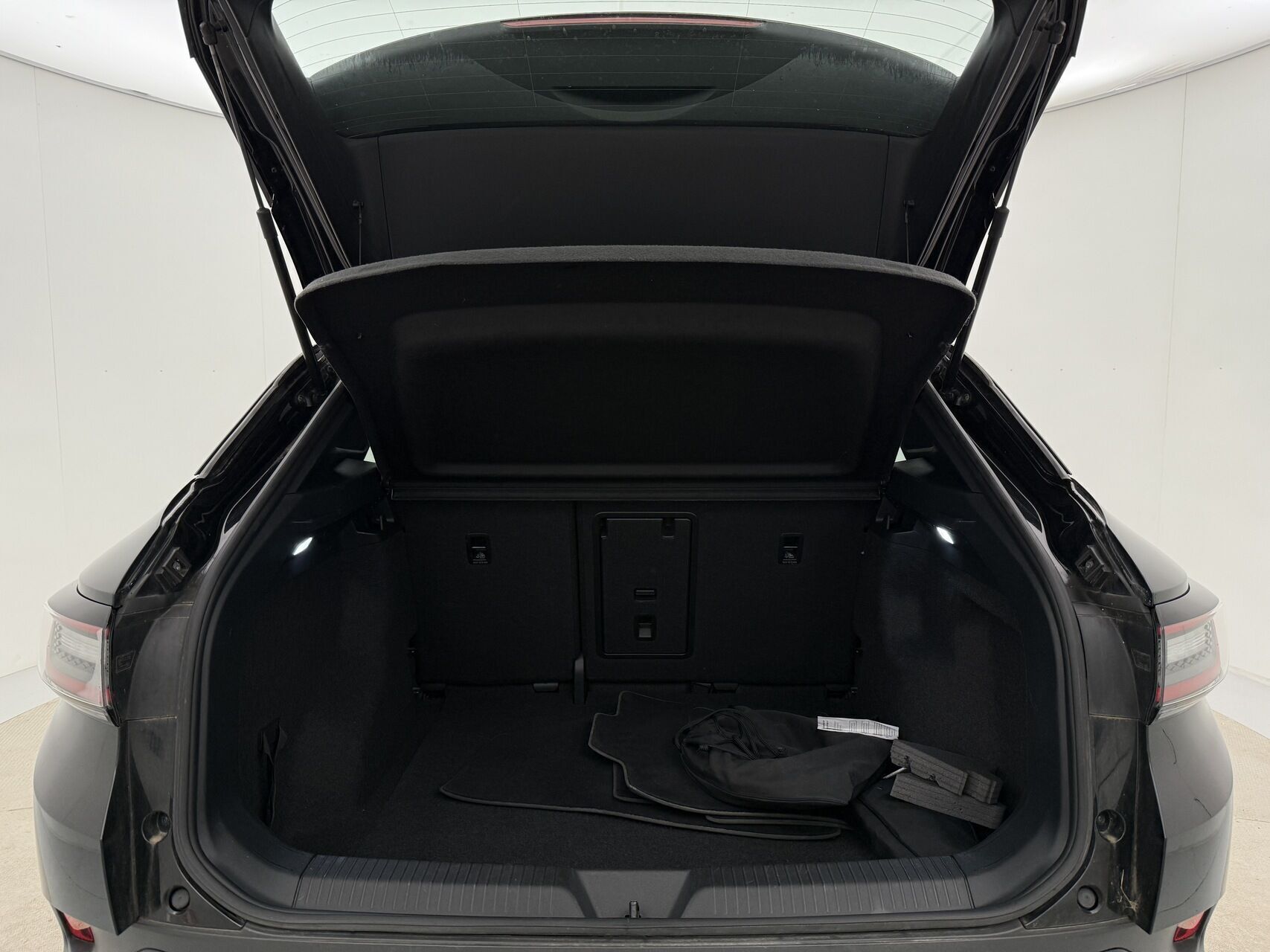 Sort VW ID.4 fra 2023