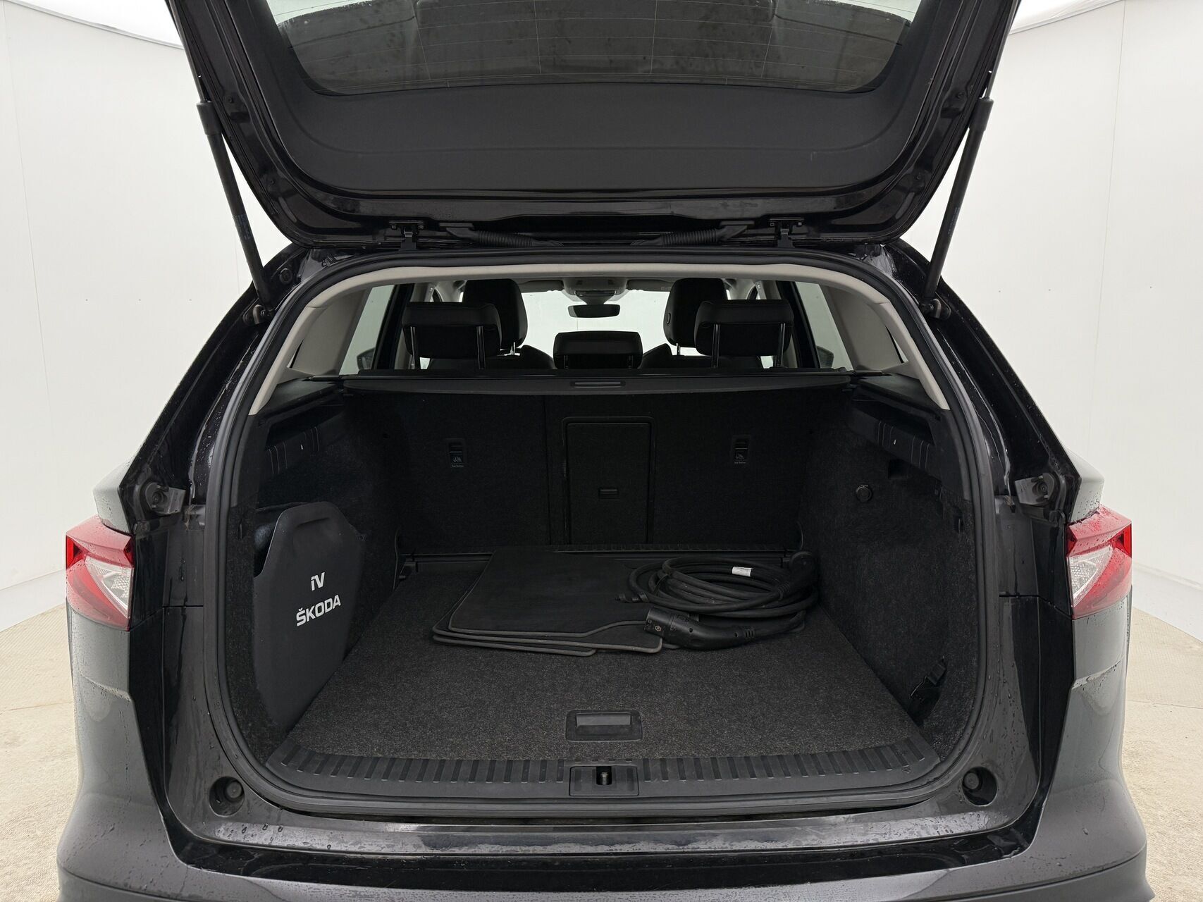 Sort Skoda Enyaq fra 2021