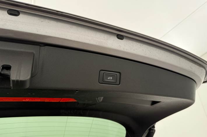 Grå Audi Q4 fra 2021