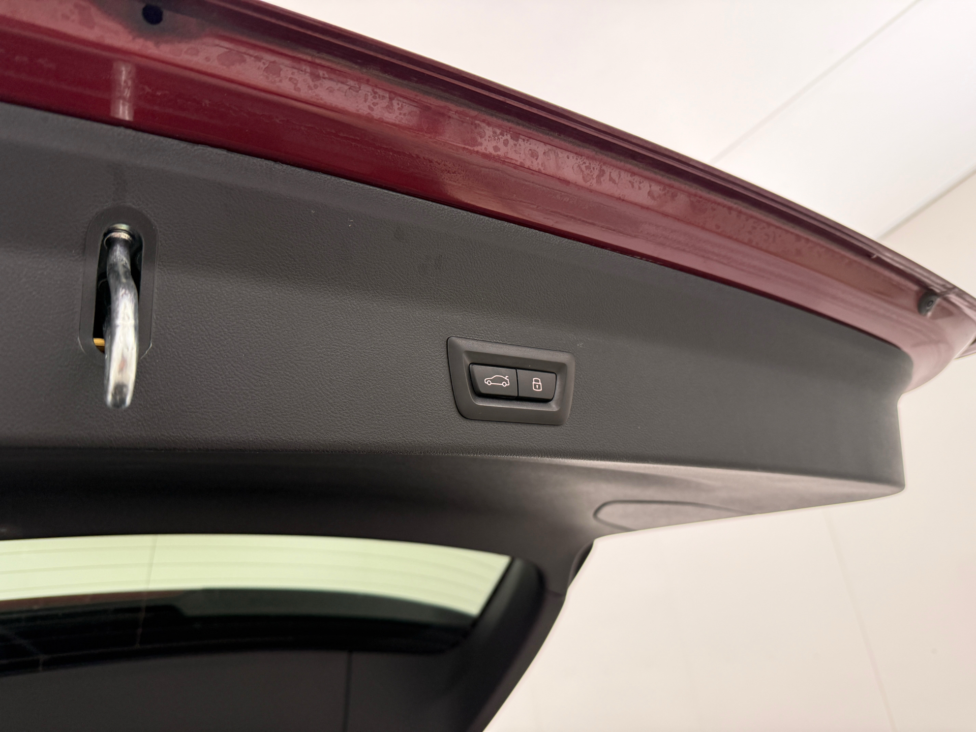 Rød BMW iX3 fra 2023