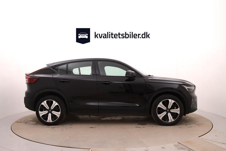 Sort Volvo C40 fra 2023