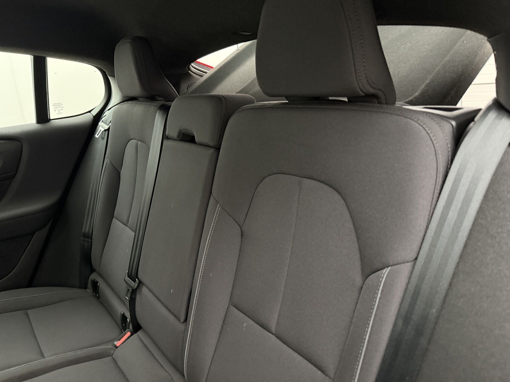 Sort Volvo C40 fra 2023