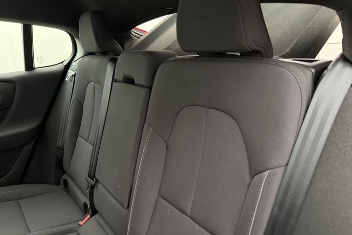 Sort Volvo C40 fra 2023