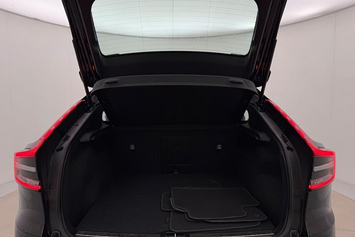 Sort Volvo C40 fra 2023