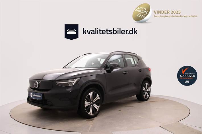 Sort Volvo XC40 fra 2022 set udefra