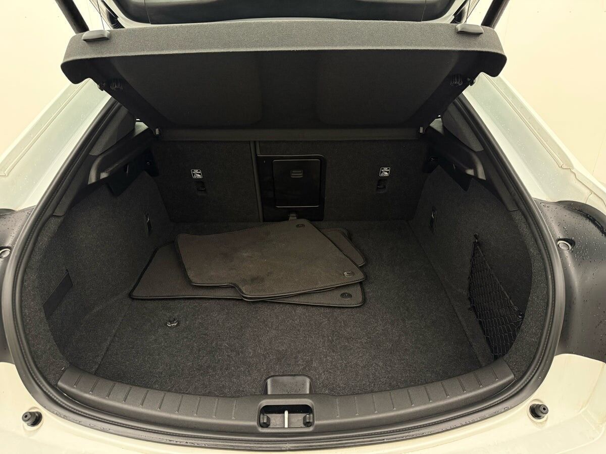 Sølv Polestar 2 fra 2024