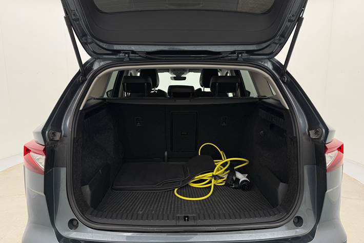 Grå Skoda Enyaq fra 2022