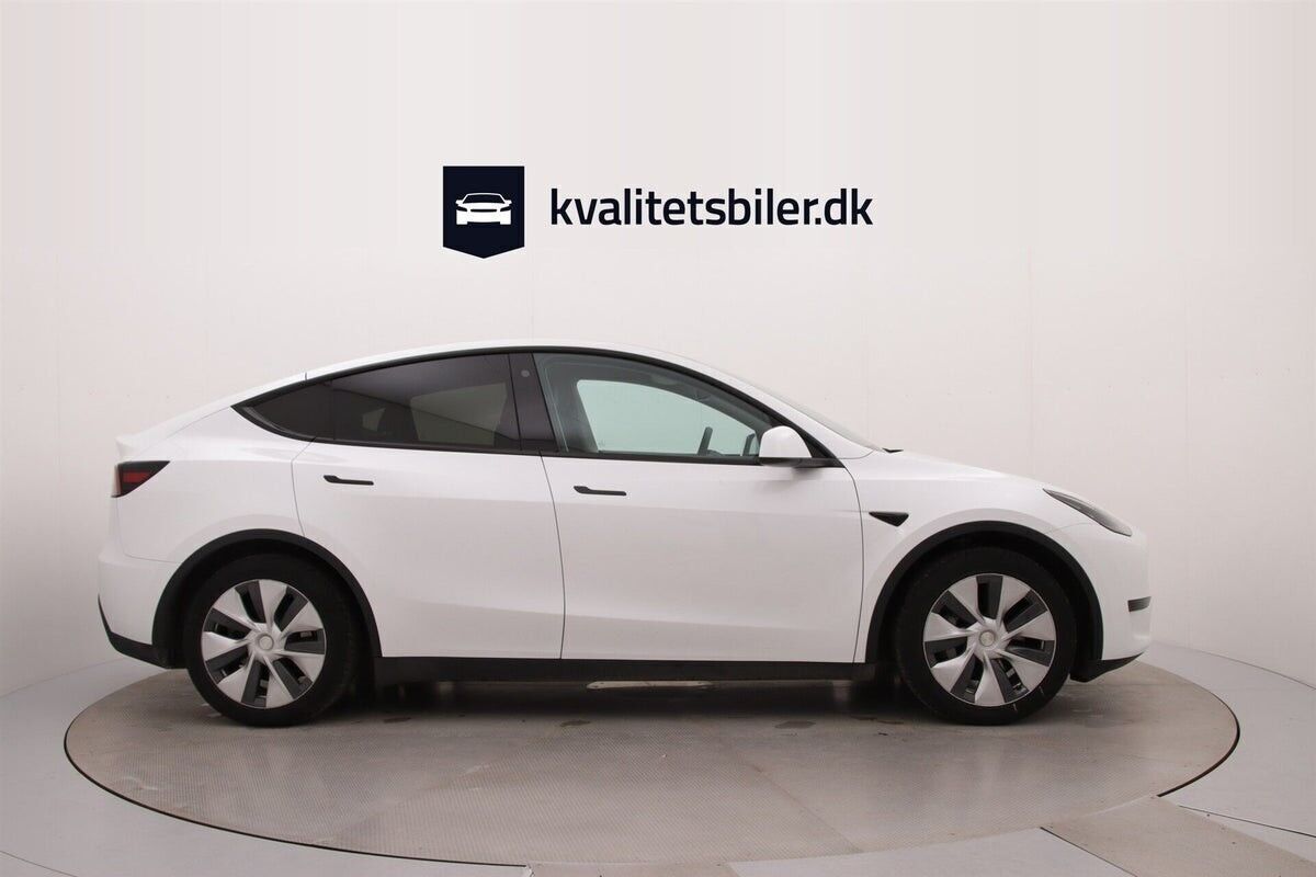 Tesla Model Y EL RWD 299HK 5d Aut.