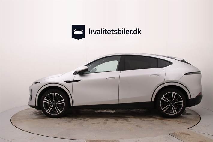 Sølv Xpeng G6 fra 2024