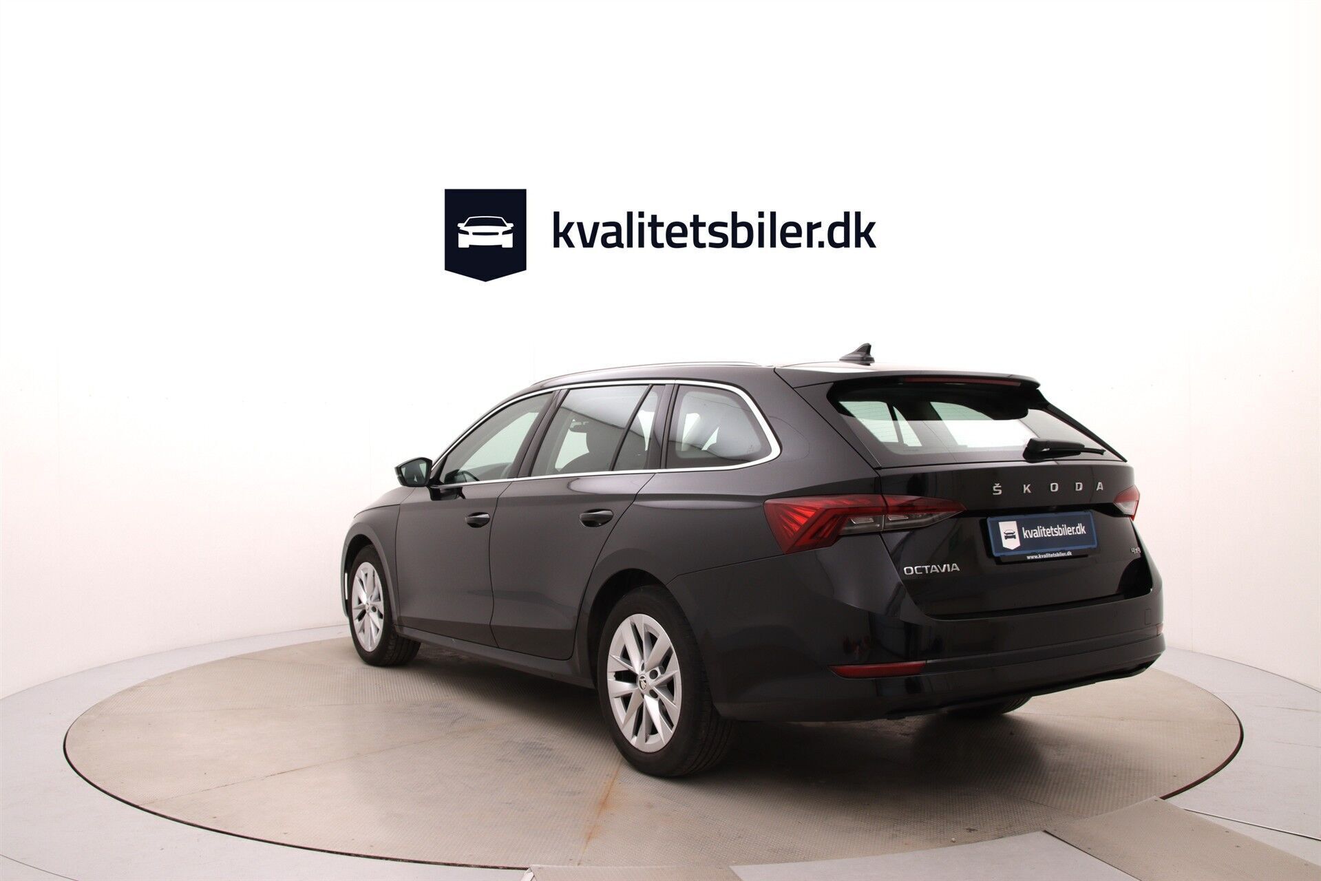 Sort Skoda Octavia fra 2022